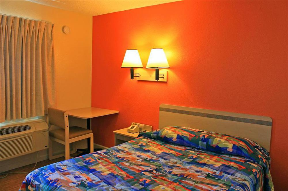 Motel 6-Merced, Ca - North Rom bilde